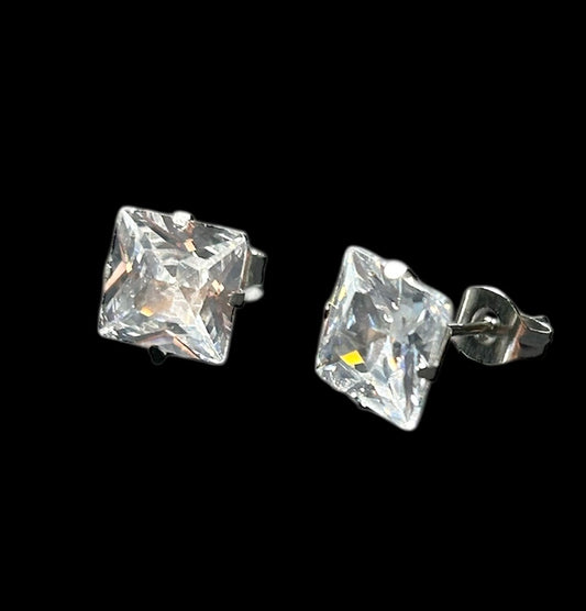 シルバー　プリンセスカット　ピアス