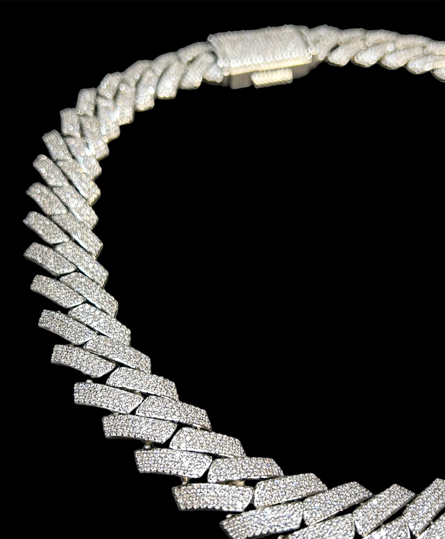 silver prong chain necklace